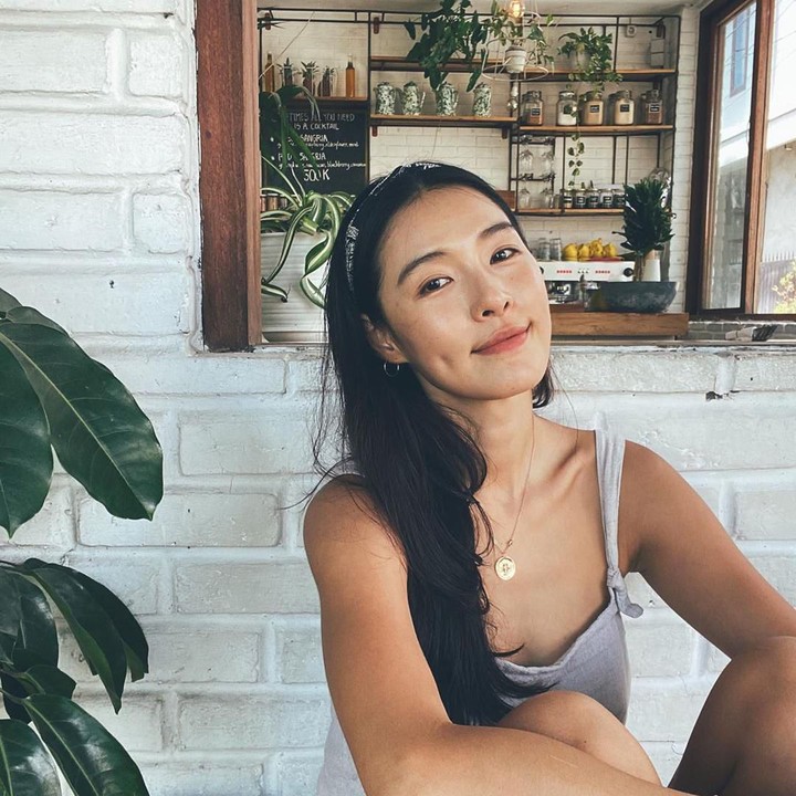 <p>Selama tinggal di Bali, Kahi, terlihat menganut gaya hidup sehat. Ia menggunakan produk alami serta mengonsumsi makanan sehat. (Foto: Instagram @kahi_korea)</p>