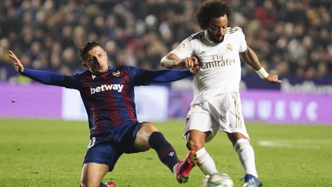 Momen Levante Permalukan Madrid di Kandang Sendiri Levante pernah mempermalukan Real Madrid di kandang sendiri jelang pertemuan kedua tim di Stadion Alfredo Di Stefano.