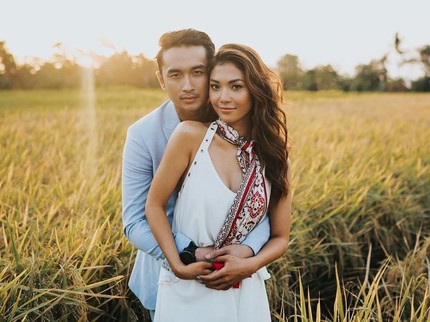 Mezty Mez Nikahi Gerald Yohanes yang 5 Tahun Lebih Muda, Ini Kisah Cintanya
