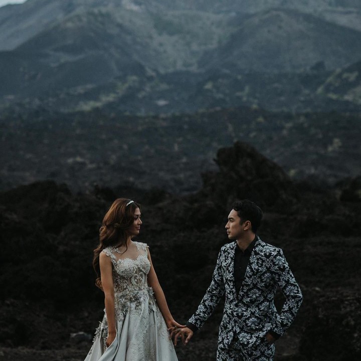<p>Tampak serasi, kita doakan Mezty dan Gerald bahagia selalu ya. (Foto: Instagram @meztymez)</p>