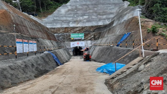 Kementerian PUPR mengungkapkan NTT merupakan daerah sulit air sehingga memerlukan banyak bendungan untuk memenuhi kebutuhan air di sepanjang musim.