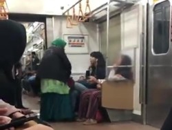 Cerita Pengunggah Video Soal Emak-emak Jenggut Perempuan di KRL