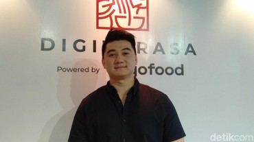 img-title Dinyinyiri Masak Mi Instan Bertabur Caviar, Ini Balasan Angkuh Chef Arnold