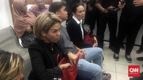 Nikita Mirzani Didakwa Aniaya Mantan Suami Hingga Memar