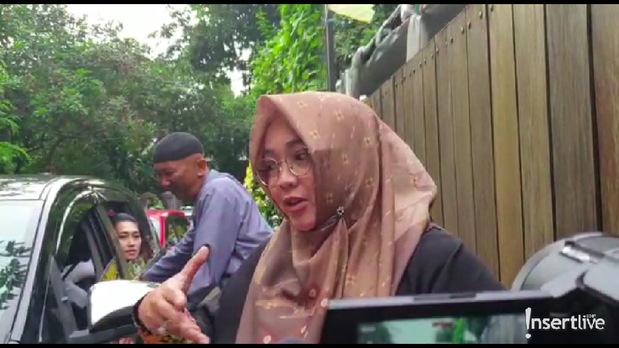 Rina Gunawan