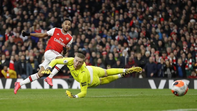 Arsenal meraih kemenangan kedua dari lima pertandingan terakhir di Liga Inggris usai mengalahkan Everton 3-2, Senin (24/2) dini hari WIB.