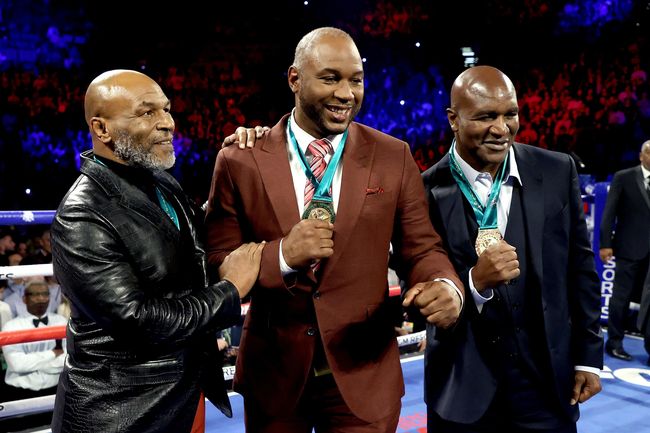 3 Petinju Yang Ditantang Mike Tyson 3 Petinju Yang Ditantang Mike Tyson