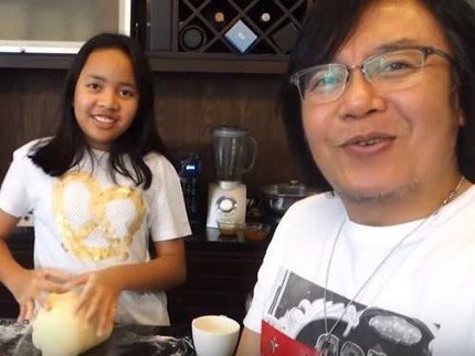 Keren! Anak Ari Lasso Jago Bikin Kue Sejak 5 Tahun Berawal dari YouTube