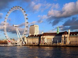 Kini Ada Bar di Ketinggian Bianglala London Eye