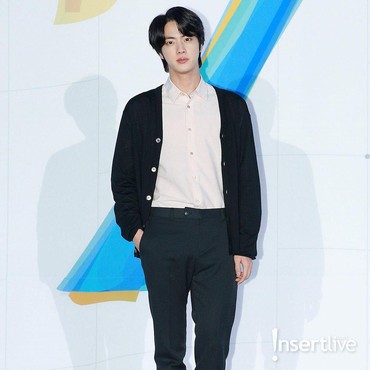 Akhirnya, Jin BTS Angkat Suara soal Masuk Wajib Militer