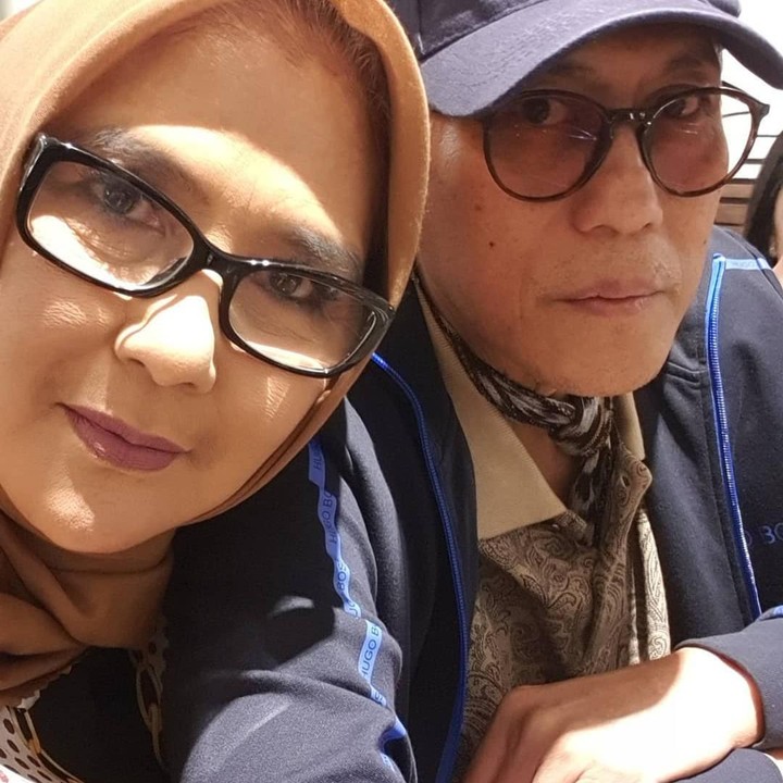 <p>Saat ini, bisnis martabak milik Yati Octavia sudah semakin besar, Bunda. Mereka telah membuka lebih dari 100 gerai lho. (Foto: Instagram @yatioctaviapangky)</p>