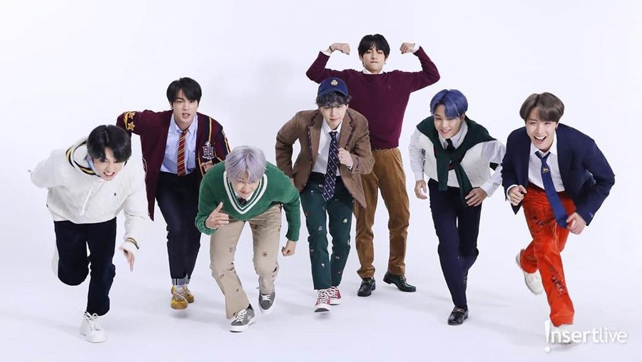 Album Map of the Soul:7 mengantarkan BTS kembali menduduki puncak sejumlah tangga lagu dunia.