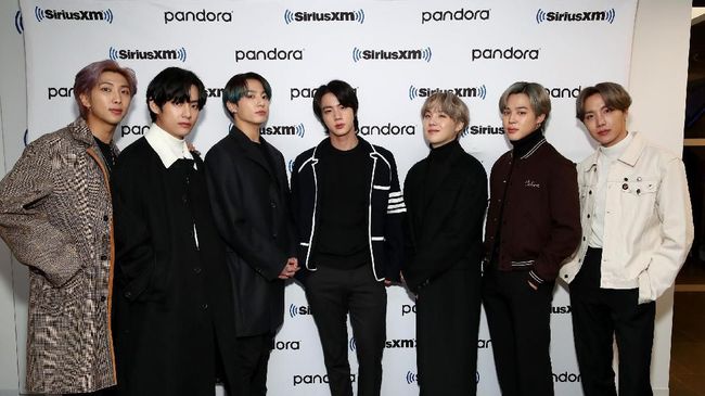 NEW YORK, NEW YORK - FEBRUARY 21: K-pop boy band BTS visit the SiriusXM Studios on February 21, 2020 in New York City.   Cindy Ord/Getty Images for SiriusXM/AFP