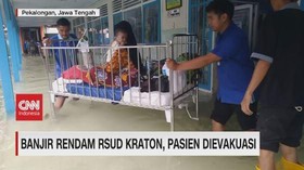 VIDEO: Banjir Rendam RSUD Kraton, Pasien Dievakuasi