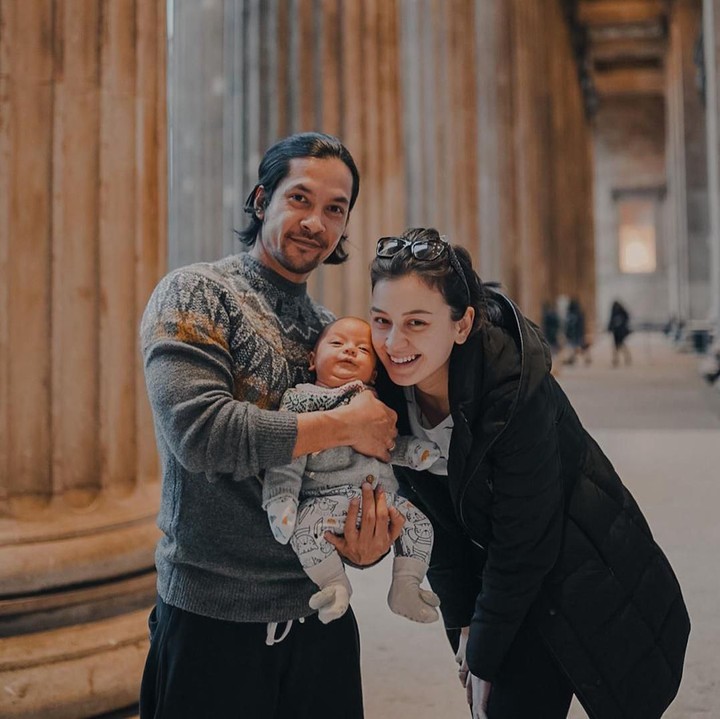 <p>Kalau ini saat Rayden diajak jalan-jalan ke museum, Bunda. Ini adalah British Museum yang terletak di kawasan Bloomsbury, London. (Foto: Instagram @kimberlyryder)</p>