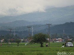 Geger Suara Dentuman Misterius Terdengar di Bandung