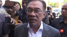 VIDEO: Anwar Ibrahim Buka Suara Soal Pengunduran Mahathir