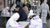 FOTO: Virus Corona Menghantui Korea Selatan Kasus wabah virus corona di Korea Selatan melonjak tajam dalam beberapa hari terakhir. Daegu menjadi salah satu kota dengan jumlah korban terinfeksi terbanyak.