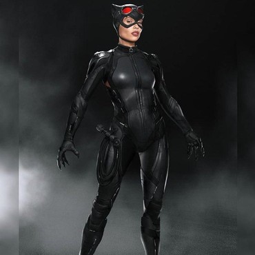 Tes Kamera Zoe Kravitz Pakai Kostum Catwoman Bocor