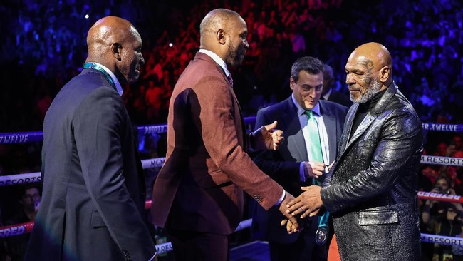 Brian Nielsen mengaku bahwa ia kalah dari Mike Tyson lantaran diseruduk dengan sundulan kepala.