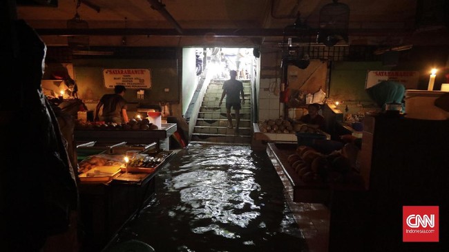 FOTO: Hujan Ekstrem Datang, Banjir Menerjang