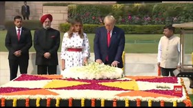 VIDEO: Donald Trump Berziarah ke Makam Mahatma Ghandi