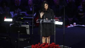 Vanessa Gugat Pemilik Helikopter yang Tewaskan Kobe Bryant