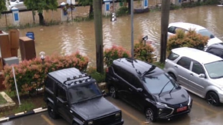 Rugi Rp 30 M Sehari, Pengusaha: Banjir Kali Ini Paling Parah