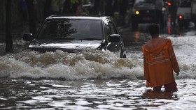 Adu Gagasan Banjir 2 Cawagub DKI: Tambah Duit, Perbanyak RTH