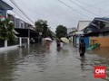 Banjir Kota Bekasi Akibat Luapan Kali di Perumahan Warga