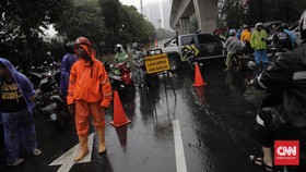 Daftar 30 Ruas Jalan Masih Terjebak Banjir Hingga Sore Ini