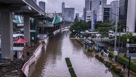 Jakarta Banjir, Walhi Sebut Anies Tak Berani Tegakkan Aturan
