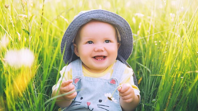 Bunda sedang mencari nama untuk bayi laki-laki? Cek 20 nama bayi laki-laki bermakna hijau, yang sudah HaiBunda rangkum berikut ini yuk, Bun!