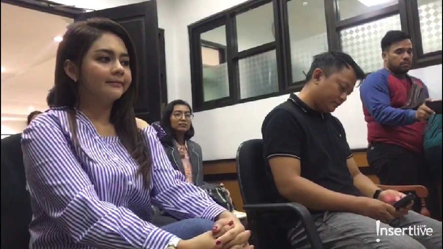 Kelanjutan persidangan cerai antara Jenita Janet dengan sang suami, Alief Hedy Nurmailid.