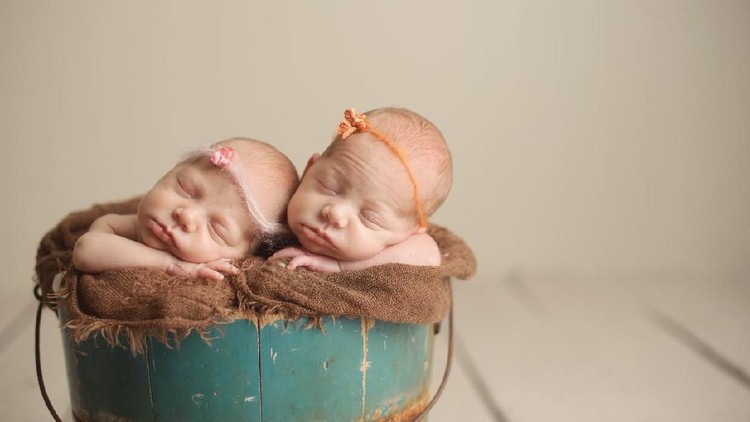 Mencari nama bayi kembar laki-laki dan perempuan memang tidak semudah mencari nama bayi pada umumnya ya, Bun? Berikut refrensinya, Bun.