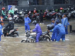 PNS Cuti Sebulan Gara-gara Banjir Tetap Dapat Gaji?