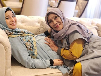 Foto Chacha Frederica Hamil 7 Bulan, Perut Makin Buncit