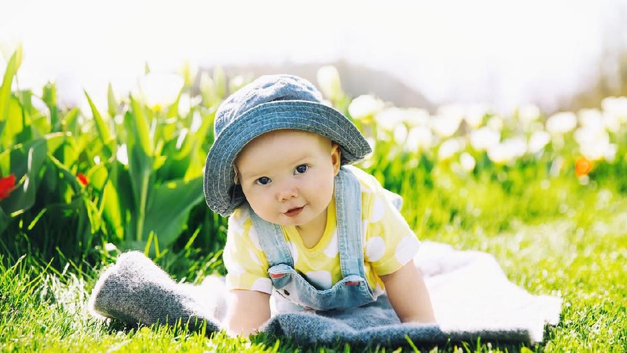 Menarik! 20 Nama Bayi Perempuan Bermakna Hijau dari Berbagai Bahasa