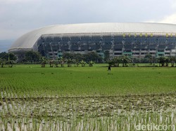 Bhayangkara FC Vs Persebaya, Bonek Isi Tribun Selatan GBLA