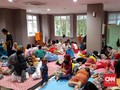Banjir Jabodetabek: 5 Orang Meninggal, 19 Ribu Mengungsi