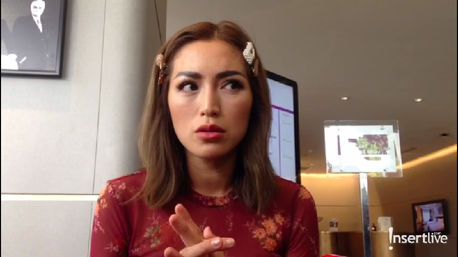 Kecelakaan Ayah Jadi Cobaan Jessica Iskandar sebelum Menikah? Jessica Iskandar berharap sang ayah bisa menghadiri pernikahannya dengan kondisi sehat.
