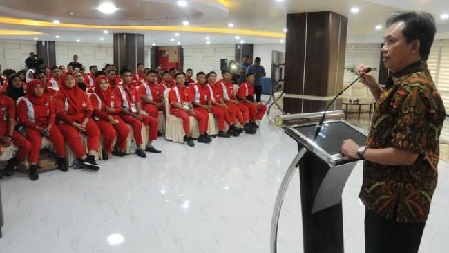 BPH Migas menganggarkan Rp11,5 miliar untuk pelatihan dan sertifikasi 2.700 peserta yang terdiri atas operator, teknisi, dan pengawas SPBU Jawa dan Bali.