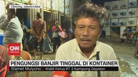 VIDEO: Pengungsi Banjir Jakarta Tinggal di Kontainer