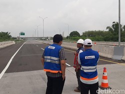 Jembatan Tol Paspro di KM 830 Ambles 15 Cm, Kendaraan pada Jumping