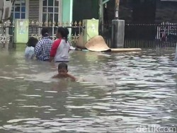 Korban Banjir Subang Keluhkan Sulitnya Air Bersih