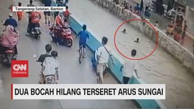 VIDEO: 2 Bocah Hilang Terseret Arus Sungai
