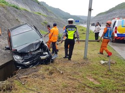 Laka Tunggal di Tol Pandaan-Malang, Satu Tewas Terlempar, Dua Orang Luka