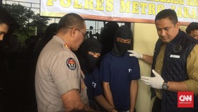 img-title Polisi Tetapkan 8 Tersangka Perusakan Mal AEON JGC