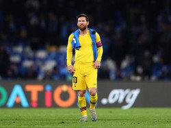 Eits! Momen Messi Terpeleset Usai Digocek Ospina