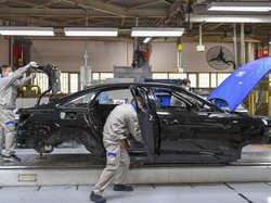 Kekurangan Suku Cadang karena Corona, Karyawan Pabrik Mobil Dipulangkan